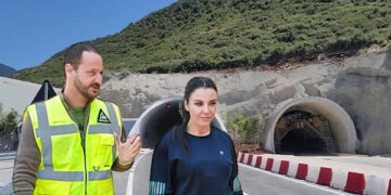 Dëshmon vartësja e Ballukut: Firmosa nën presionin e Evis Berberit për tunelin e Llogarasë