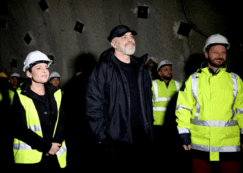 “Sqaroja k**vës se s’do hapim procese të reja”/ Përgjimet Balluku-Berberi: Ka rënë dakord me Ramën! S’më pëlqen…