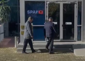 Çështja e “21 janarit”/ ish-presidenti, Bamir Topi paraqitet në SPAK