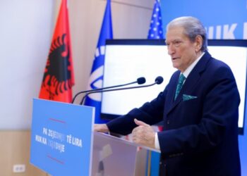 Skandali “Balluku”, Berisha: Gjykata Kushtetuese duhet të zhvillojë seancë të hapur publike