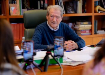 ‘Nga dado në Bashkinë e Tiranës’/ Berisha: Lubia pronare e 300 apartamenteve dhe dy jahteve