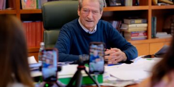 ‘Nga dado në Bashkinë e Tiranës’/ Berisha: Lubia pronare e 300 apartamenteve dhe dy jahteve