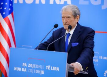 “Tre Lindat në rreth të kuq” – Berisha akuzon Ramën për bllokim drejtësie dhe vjedhje tenderash