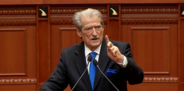 “Rama ka thënë se PS është një bordello”/ Berisha: Nëse doni të shihni bordellon e vërtetë, shkoni në