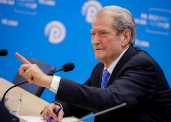 Opozita në rrugë më 22 dhjetor, Berisha shpall aksion kombëtar