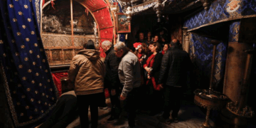 Bethlehemi feston Krishtlindjen nën hijen e luftës në Gaza