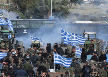 Bllokada Kakavijë-Janinë: Fermerët grekë nuk ndalen, kufiri mbetet i bllokuar