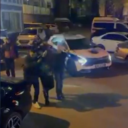 Shpërndanin drogë në Komunën e Parisit, në pranga 2 persona