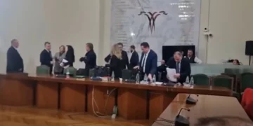 (VIDEO) Debati mes Bardhit dhe Peleshit te ‘Mandatet’: Kur do e thërrasësh mbledhjen tjetër?
