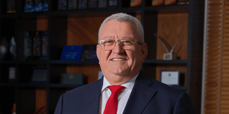 Duka uron Krishtlindjet: Mbarësi dhe fitore për të gjithë, në fushat e blerta dhe çdo fushë të jetës