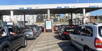 U kap me 12 mijë euro të padeklaruara në Portin e Durrësit, procedohet 21-vjeçari