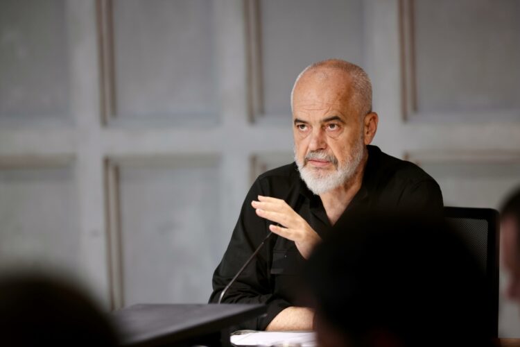 “Kërkojnë 3100 euro shtesë page”, Rama sulmon sërish gjyqtarët për privilegjet