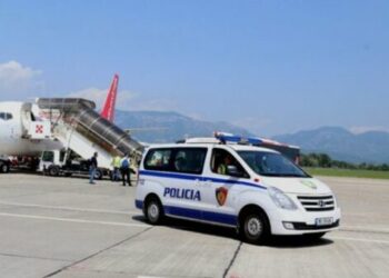 Ekstradohet nga Spanja 42-vjeçarja, akuzohet për mashtrim dhe trafik droge