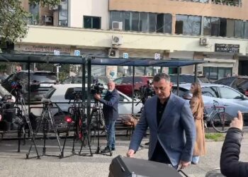 Abuzimi me tenderat e AKSH-it, Nëndrejtori i policisë Erjon Ismaili mbërrin në GJKKO