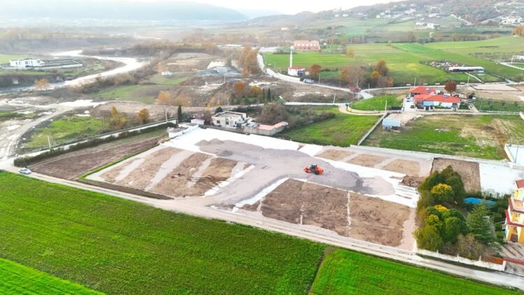 Nisin punimet për fushën e re të futbollit në Picallë, pjesë e projektit “100 Fushat”