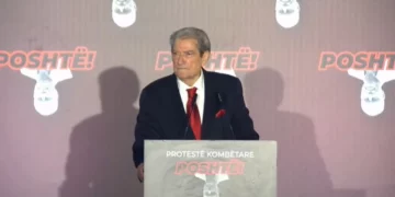 Berisha: Rama bllokoi Parlamentin, kreu grushtin e shtetit, protestë deri në rrëzimin e tij