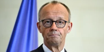 Gjermania lë të hapur mundësinë e dërgimit të trupave paqeruajtëse në Ukrainë