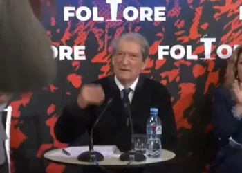 Përplasje tek Foltorja e Berishës, anëtari akuzon kryetaren e Njësisë 9: Më ke sharë, kërcënu dhe…