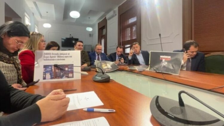 Bardhi-Manjës: Na quani grup kriminal, por harroni që anëtarët e qeverisë tuaj sillen si banditë