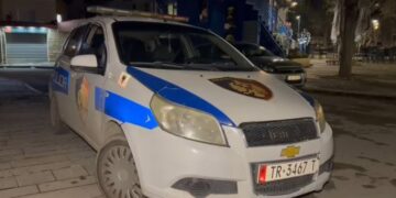 Përleshje në një lokal në Korçë, disa persona shoqërohen (FOTO)