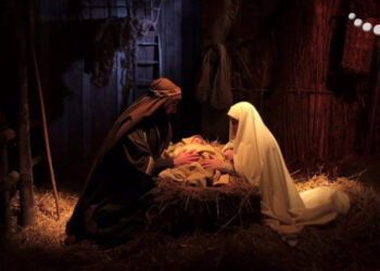 Kremtimi i Krishtlindjes, ritet dhe besimet në vende të ndryshme