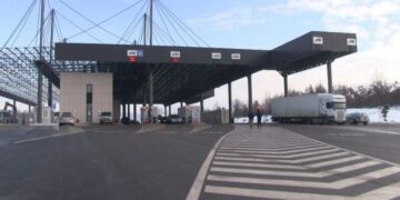 Bllokohet rruga që lidh Kosovën me Serbinë