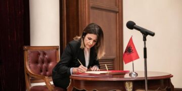 Emri/ Zgjidhet kryetarja e re e Gjykatës Kushtetuese