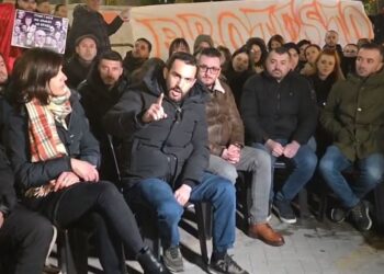 Lapaj rikthehet para kryeministrisë: Prapë tek sheshi, ju pres çdo ditë…