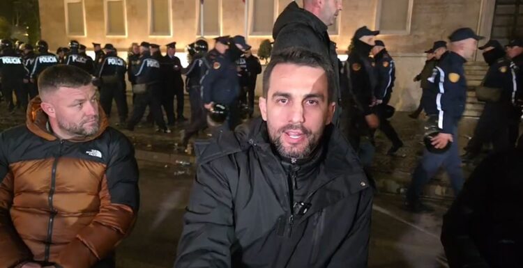 Pas largimit të Berishës, Lapaj zhvendoset te Kryeministria: Rama nuk largohet me ‘turizëm protestash’