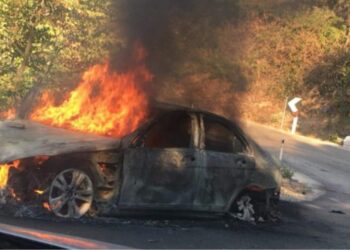 E rëndë në Llogara: Makina përfshihet nga flakët, një viktimë