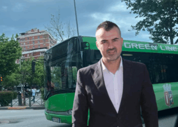 Autobusët e Nadir Çaushollit po rrezikojnë jetën e qytetarëve, ja rastet e aksidenteve në Tiranë