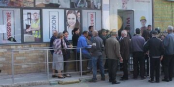 VKM/ Qeveria vendos 15 mijë lekë shpërblim fundviti për familjet nga shtresat në nevojë (KATEGORITË)