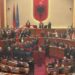Skandali ‘pushton’ Kuvendin/ Noka e lagu me ujë! Komandanti i Gardës tenton të hakmerret me deputetin