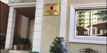 Fier/ Përdhunoi dhe la shtatzënë një grua me probleme mendore/ ADN-ja e fundos në gjyq