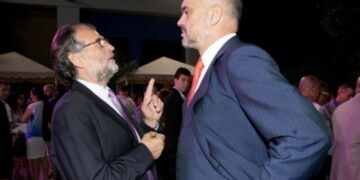 Një dekadë pas “ftohjes”, Edi Rama dhe Koço Kokëdhima ribashkohen, darkojnë në restorant!