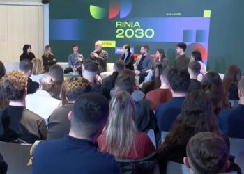 Rama tallet me të rinjtë: “Kush do punë dhe sukses e arrin më shpejt në Shqipëri”