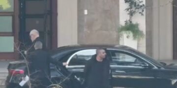 Tensione politike për USB-në e Ballukut, Rama 15 minuta në telefon në hyrje të Kryeministrisë