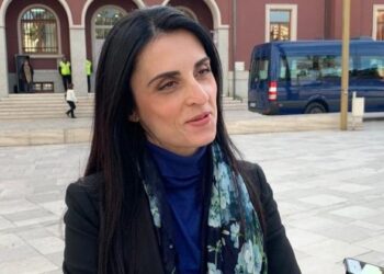 Durrësin e mbyt m*ti për Krishtlindje! Bashkia e Sakos bën sehir (Video)