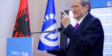 Berisha: Rama e ktheu Paketën e Maleve në paketën e drogës dhe mafies