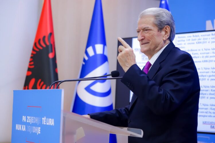 Berisha: Rama e ktheu Paketën e Maleve në paketën e drogës dhe mafies