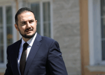 Salianji thirrje: Bashkohuni në protestë, qeveria ka marrë peng Shqipërinë!