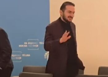 Salianji në selinë e PD: Nuk është momenti për Foltore, por për protesta të organizuara