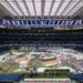 Transformohet “Bernabeu” për festa / Stadiumi i Madridit kthehet në park argëtues me pistë akulli dhe treg gjigant