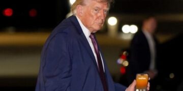 Ç’po ndodh në SHBA? Trump shkarkon 30 diplomatë nga administrata e Biden