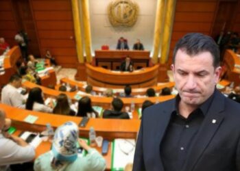 Veliaj nga qelia: “Mos miratoni buxhetin 2026 pa konsultuar Kryetarin e Bashkisë”