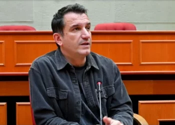 Prej shkurtit në burg, Bashkia e Tiranës shkresë KQZ: Si të veprojmë për pagën e Erion Veliajt?