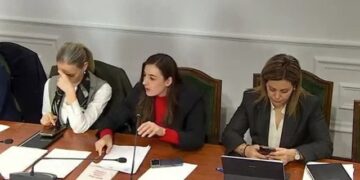 “I kemi tërhequr emrat për Avokatin”, Zegjineja “ironizon” Korreshit: Sheh ëndrra natën Ja si i përgjigjet deputeti i PD