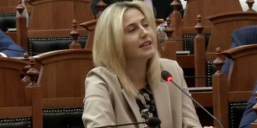 PD kritikoi Ramën, por do të votojë në Kuvend ftesën e Trump për Bordin e Paqes