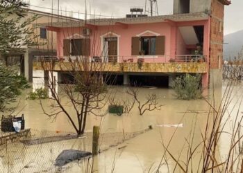 Berati nën ujë, 95 hektarë tokë bujqësore dhe 15 banesa të përmbytura