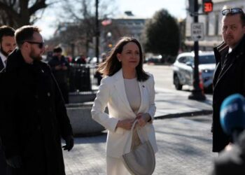 Liderja e opozitës në Venezuelë Machado në Shtëpinë e Bardhë, i dorëzon Trumpit Çmimin Nobel për Paqen